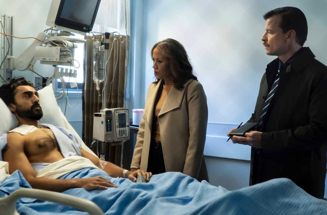 East New York : Bild Kevin Rankin, Elizabeth Rodriguez, Gopal Divan