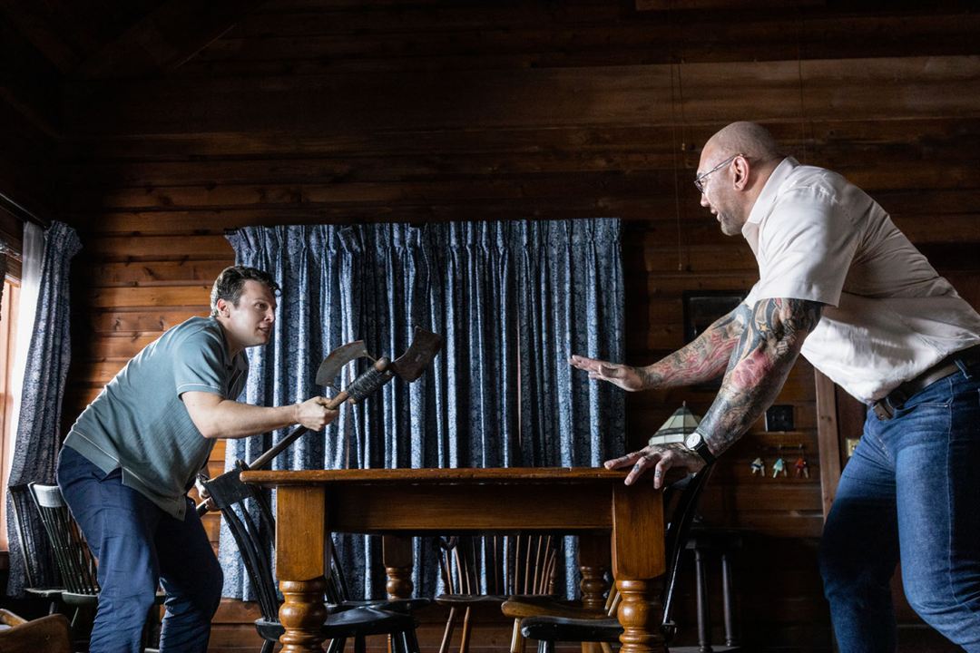 Knock At The Cabin : Bild Jonathan Groff (II), Dave Bautista