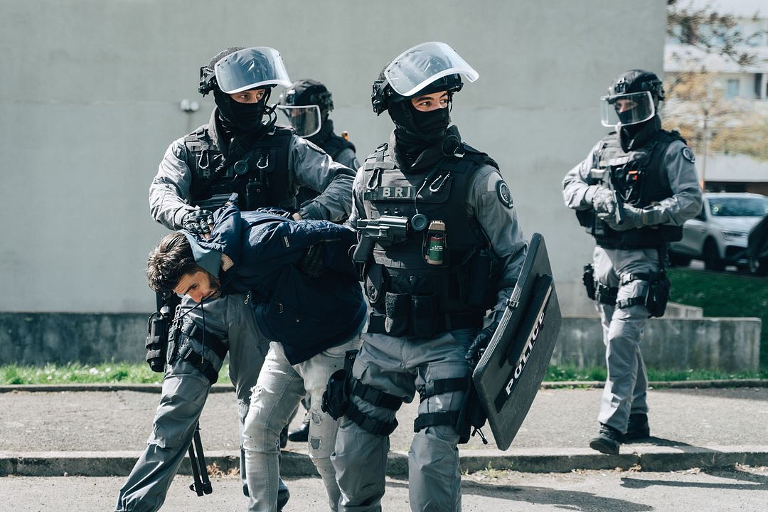 The Brigade : Bild Waël Sersoub, Rabah Naït Oufella