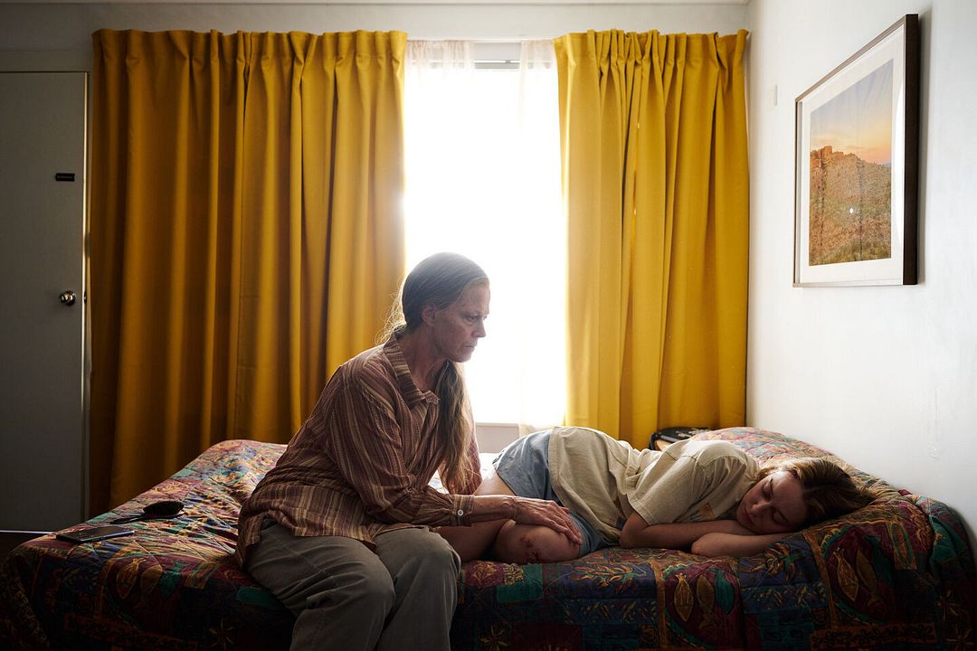 Bild Sigourney Weaver, Alycia Debnam-Carey