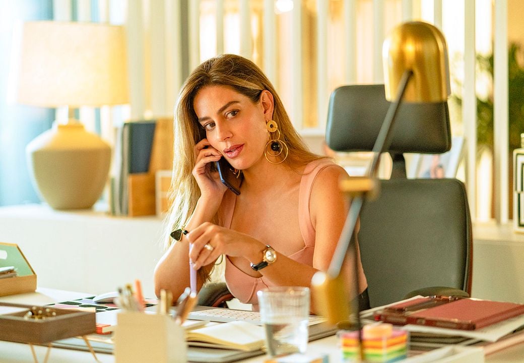 Perfil Falso Bild Manuela González 18 von 38 FILMSTARTS.de