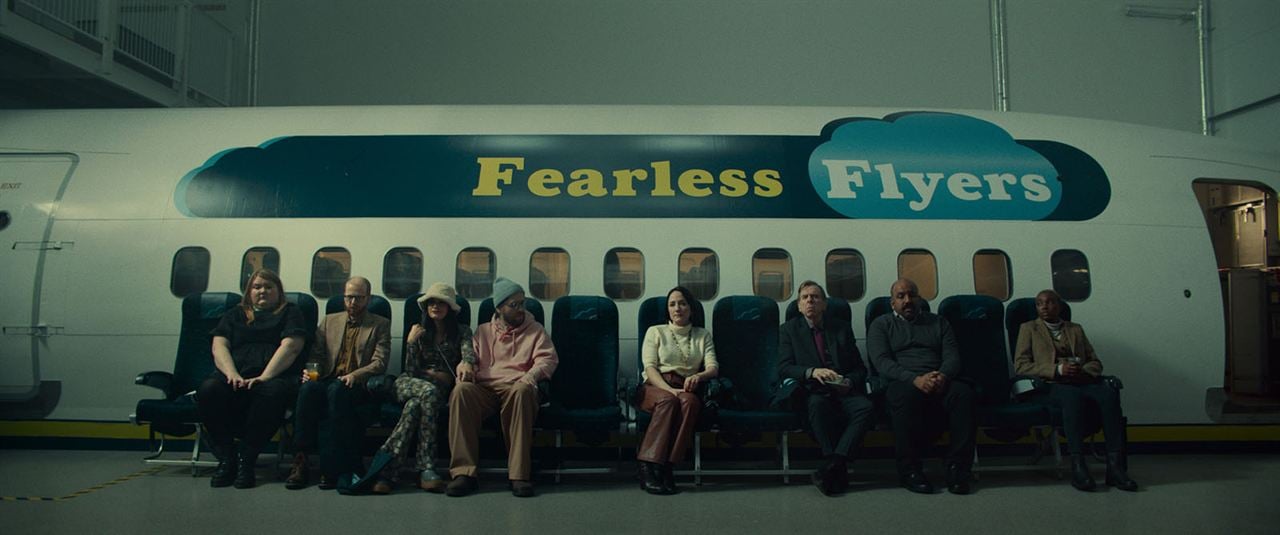 Fearless Flyers - Fliegen für Anfänger : Bild Hafsteinn Gunnar Sigurðsson, Lydia Leonard, Sverrir Gudnason, Timothy Spall, Ella Rumpf, Simon Manyonda