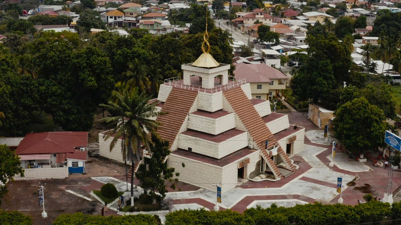 Die dunkle Seite der Kirche La Luz del Mundo : Bild