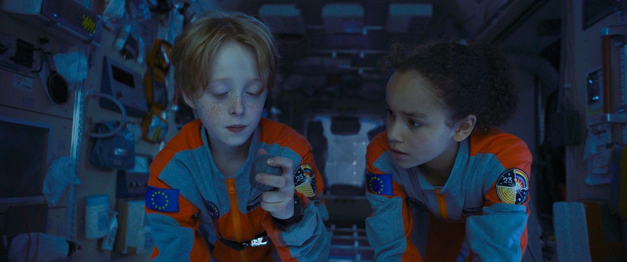 Wow! Nachricht aus dem All : Bild Ava-Elizabeth Awe, Felix Nölle