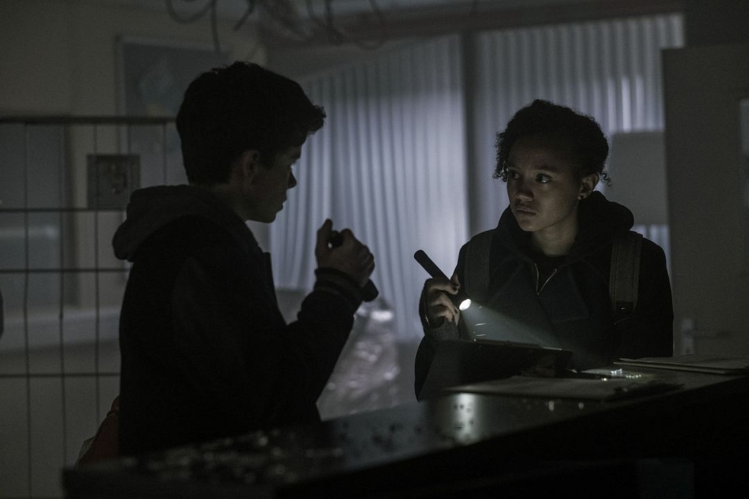 Infiltration : Bild India Brown, Paddy Holland