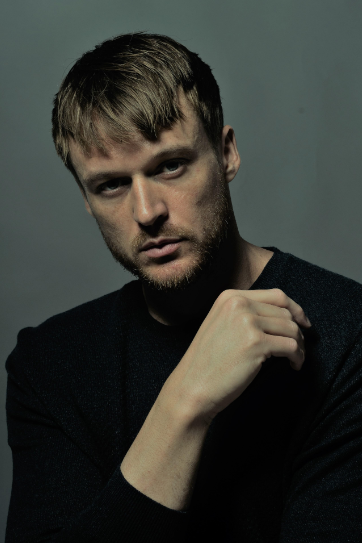 Kinoposter James McVan