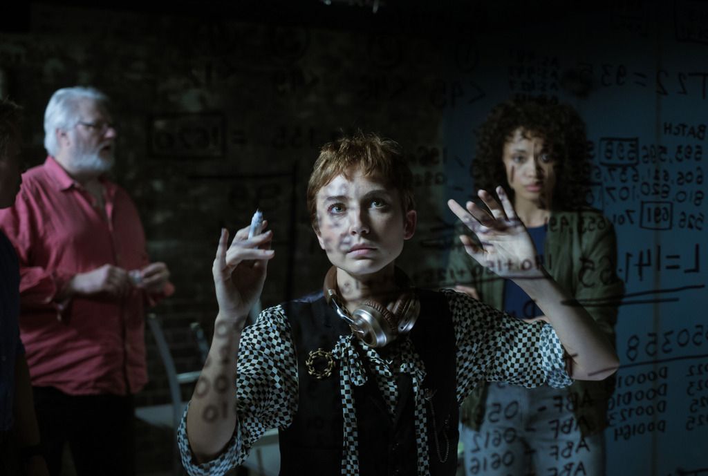 Navy CIS: Sydney : Bild Olivia Swann, William McInnes, Mavournee Hazel