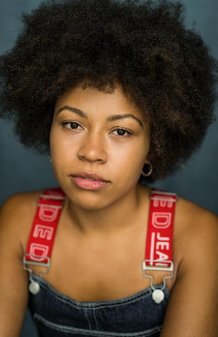 Kinoposter Kaitlyn Akinpelumi