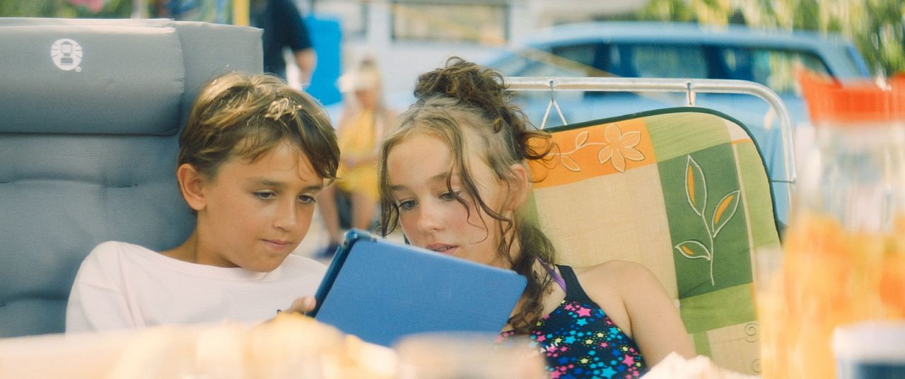 Alles Fifty Fifty : Bild Aennie Lade, Valentin Thatenhorst