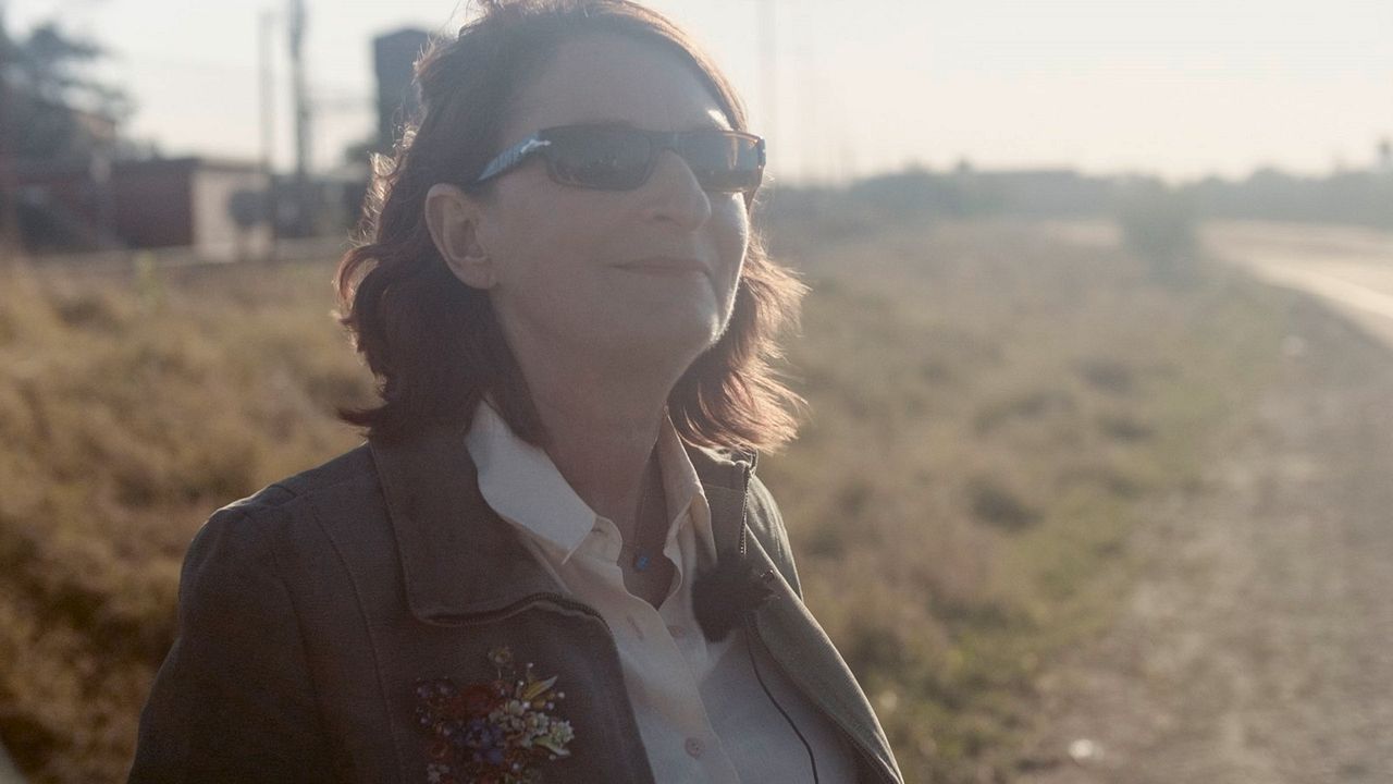 Hunter from Elswhere – Eine Reise mit Helen Britton : Bild