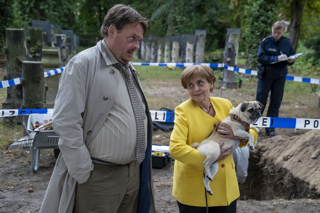 Miss Merkel – Ein Uckermark-Krimi: Mord auf dem Friedhof : Bild