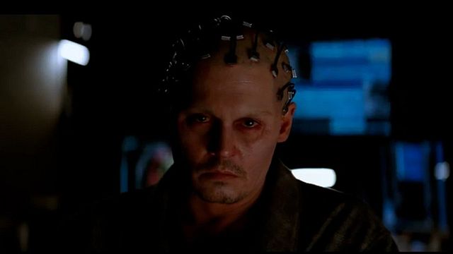 Es handelt sich bei diesem englischen Trailer mit deutschen Untertiteln um den schweizer Trailer.