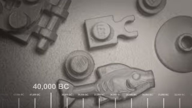 Die super-schnelle Zeitreise im „The Big Bang Theory“-Intro mit LEGO nachstellen. Geht nicht? Geht doch, wie uns nun die Künstler von Toscano Bricks beweisen - und ein Intro zum Intro gibt es noch dazu...