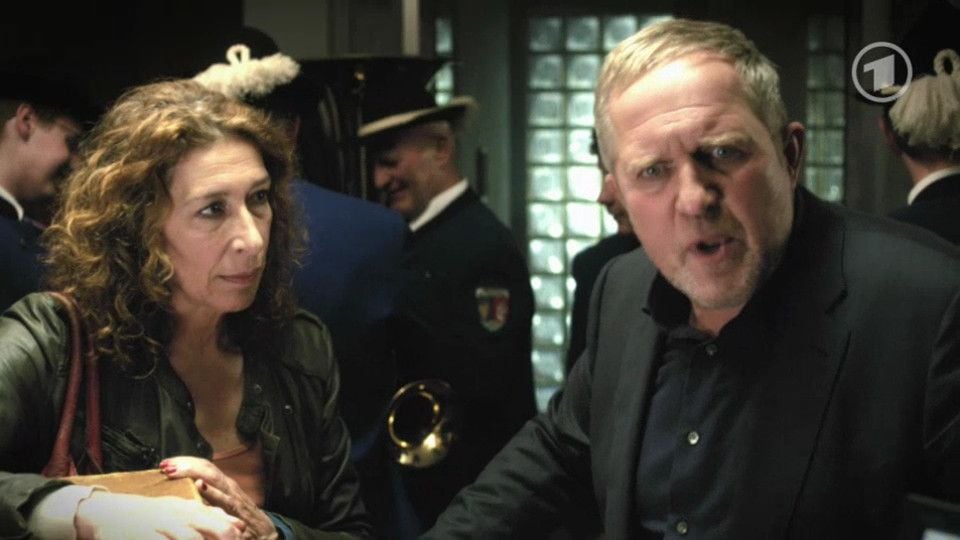 Tatort Paradies Trailer Tatort Paradies Trailer DF FILMSTARTS.de