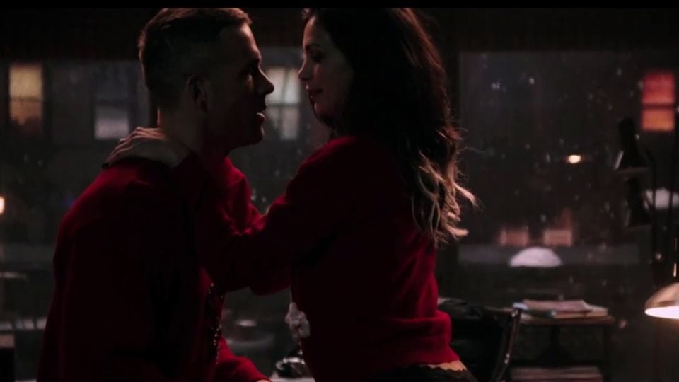 Deadpool Videoauszug - Deadpool 'Ask You A Question' Official Clip ...