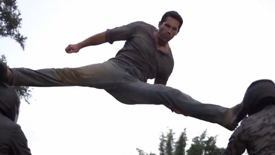 скотт эдкинс дикий пес. один выстрел скотт эдкинс. последний шанс скотт эдкинс. скотт эдкинс 2020. один выстрел фильм 2021.