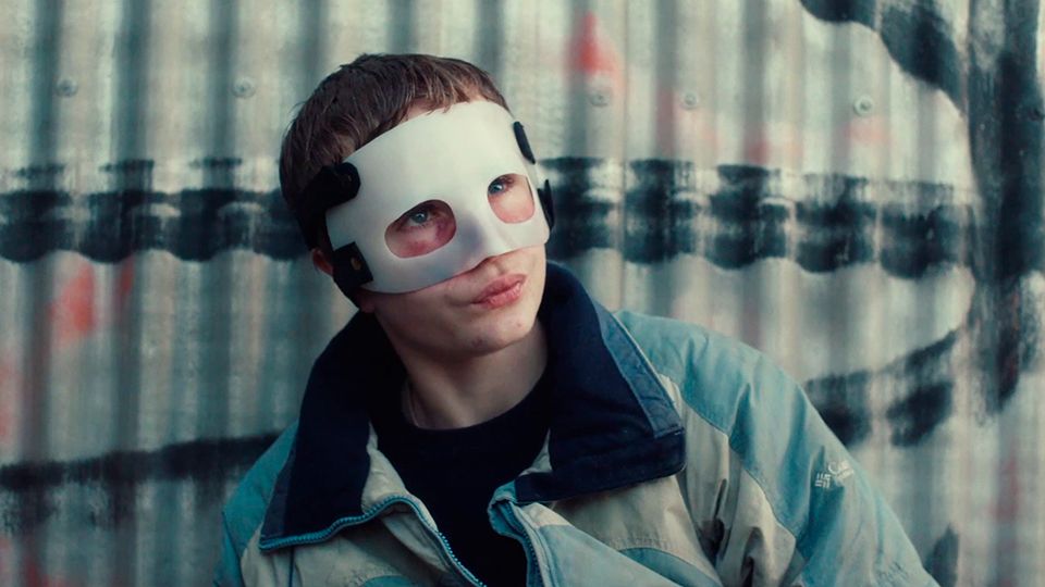 Beautiful Beings Trailer Beautiful Beings Trailer OmeU FILMSTARTS.de