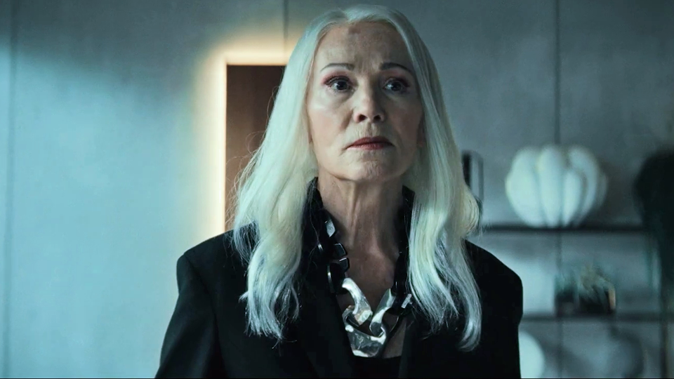 Paradise Trailer - Paradise Trailer DF - FILMSTARTS.de